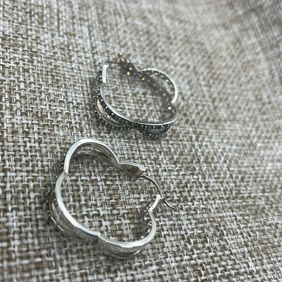 Unique Vintage Sterling Silver Earrings adorned with Marcasite & CZ - Picture 6 of 14